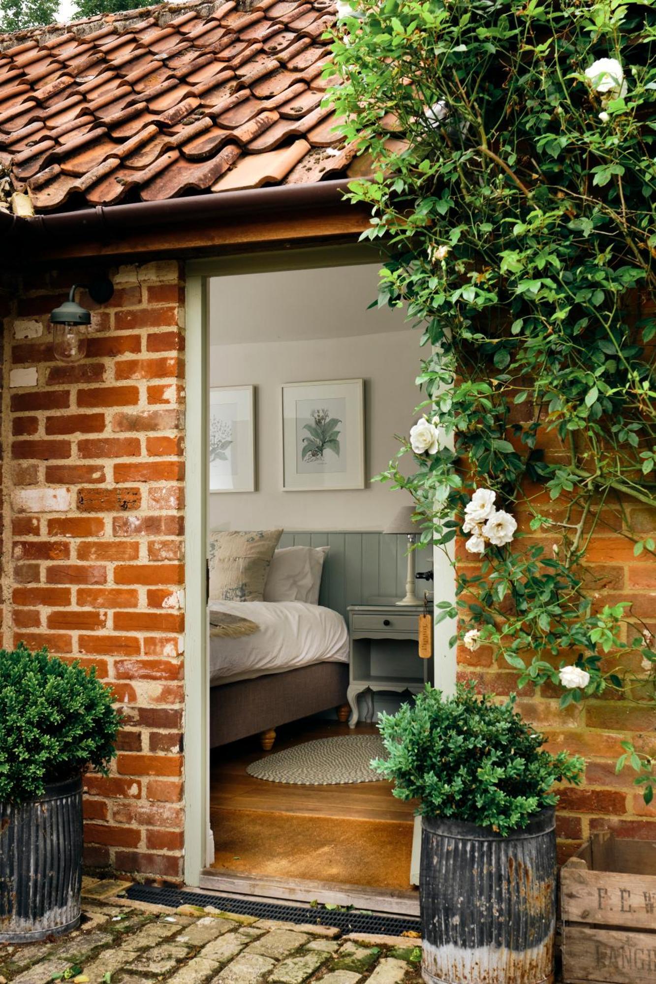 Church Farm B&B Suffolk Great Whelnetham Экстерьер фото